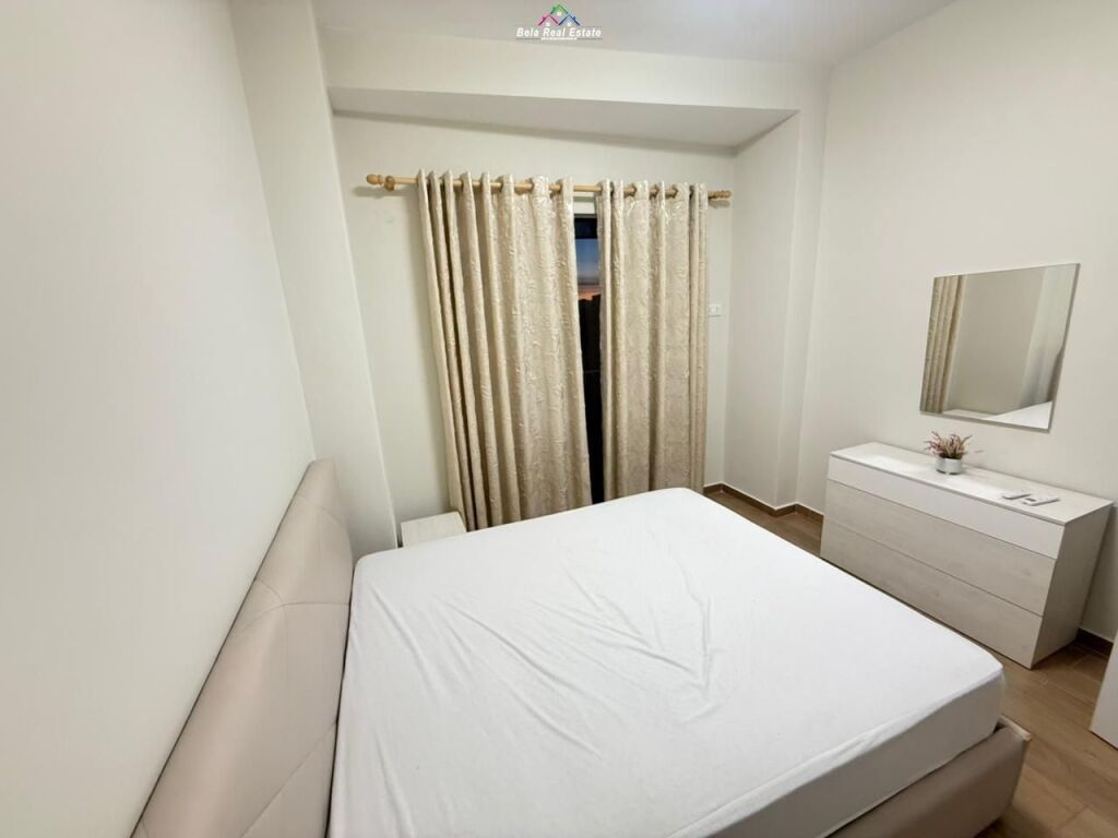 Apartament me qera 1+1+post parkimi prane Shkolles se Kuqe (ID B2101115) Tirane