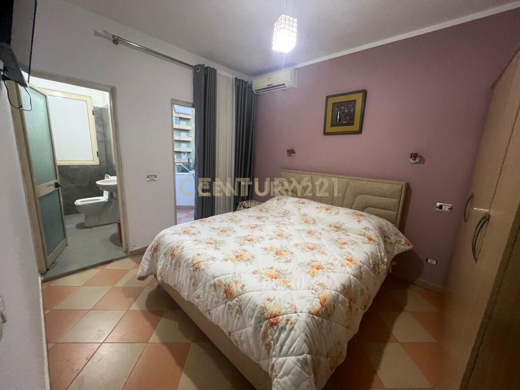 HOTEL ME QIRA TEK SHKEMBI I KAVAJES