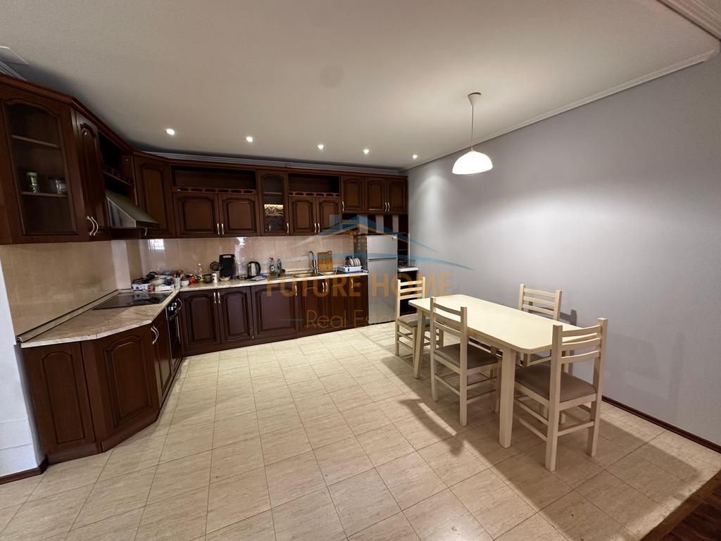 Shitet apartament 2+1 Liqeni Artificial Tirane