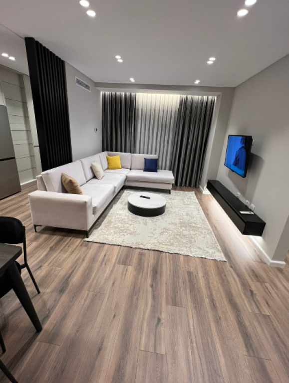 🏢 JEPET ME QIRA – APARTAMENT 2+1 | Ish Fusha e Aviacionit