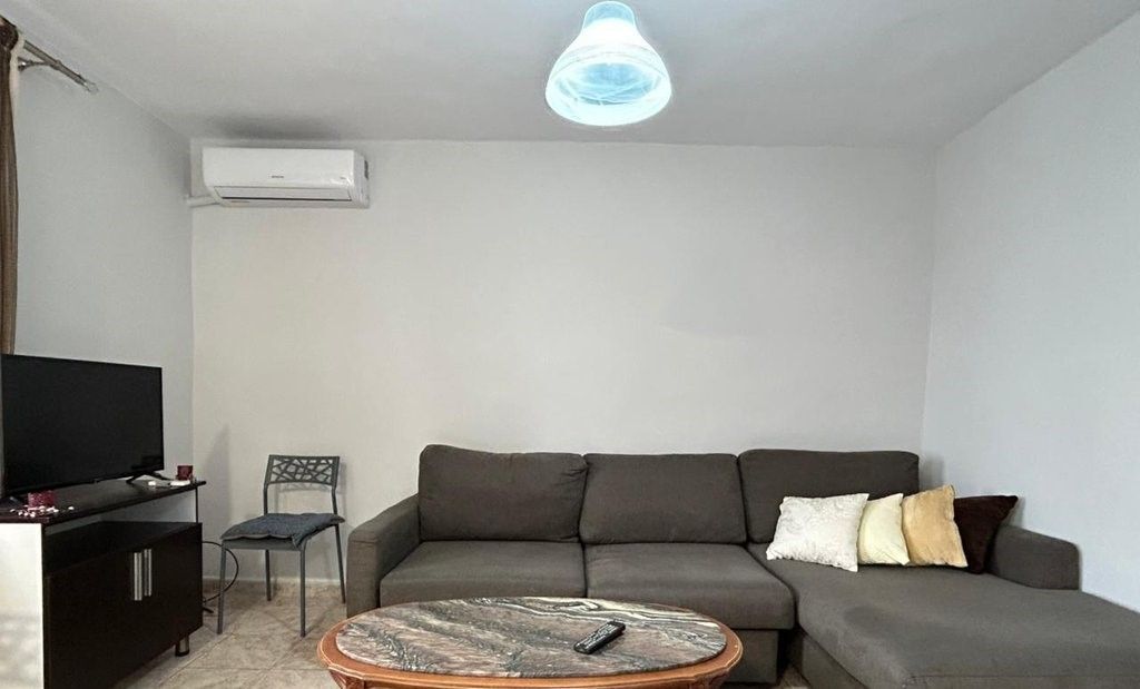 FOR RENT 1+1 APARTMENT NEAR THE MOSQUE CLOSE TO THE TABAKËVE BRIDGE