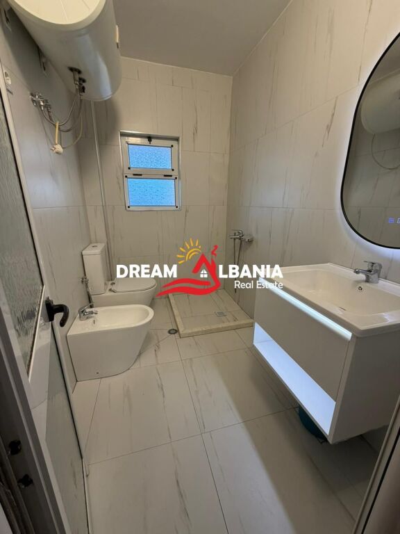 Shitet apartament 1+1 ne rrugen Kongresi i Manastirit, kryqezimi i Oxhakut (ID 4119468)