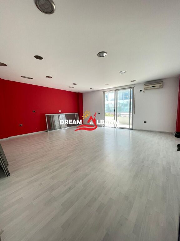 Business premises for rent Near the South-North Terminal Roundabout, near Casa Italia ( ID 4271841)