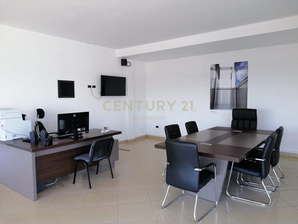 OBJECT + PREMISES FOR RENT IN SHKOZET! 2,300 € /Month