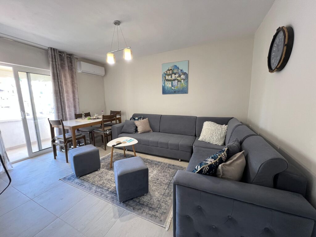 Appartamento 2+1 in affitto, Via “Fortuzi”, Tirana