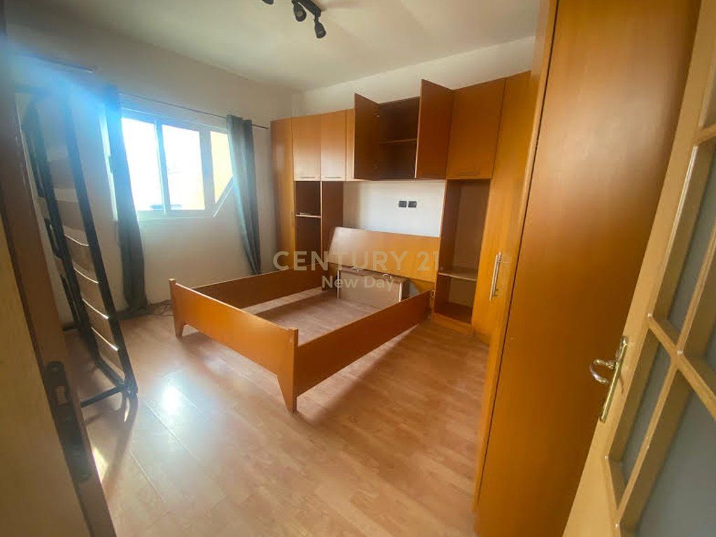 SUPER DEAL, DUPLEX 2+1+2 FOR RENT NEAR ZOGU I ZI!!!