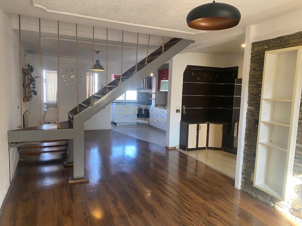 SUPER DEAL, DUPLEX 2+1+2 FOR RENT NEAR ZOGU I ZI!!!