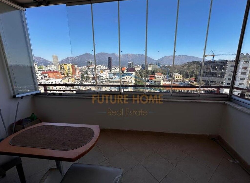 Jepet Me Qera , Apartament 2+1 , LIQENI ARTIFICIAL , Tirane .