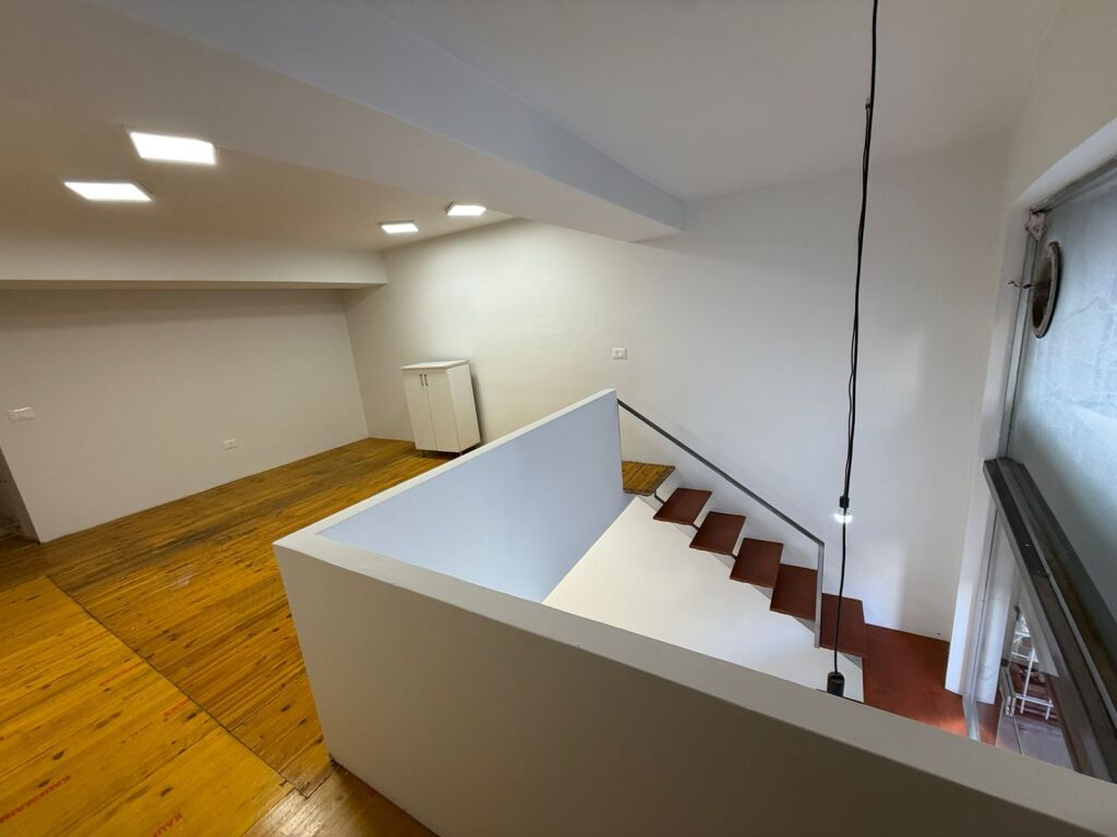 Negozio duplex in affitto, 55 m2, via Elbasan, 500 euro