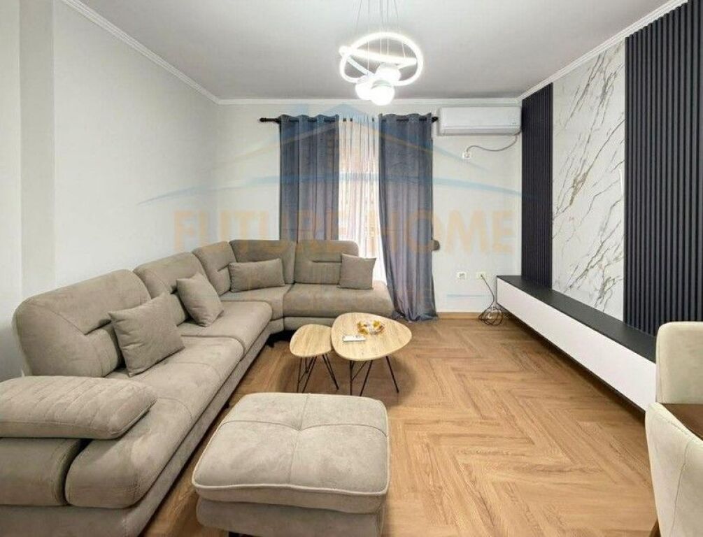 Qera, Apartament 2+1, Unaza e Re !!