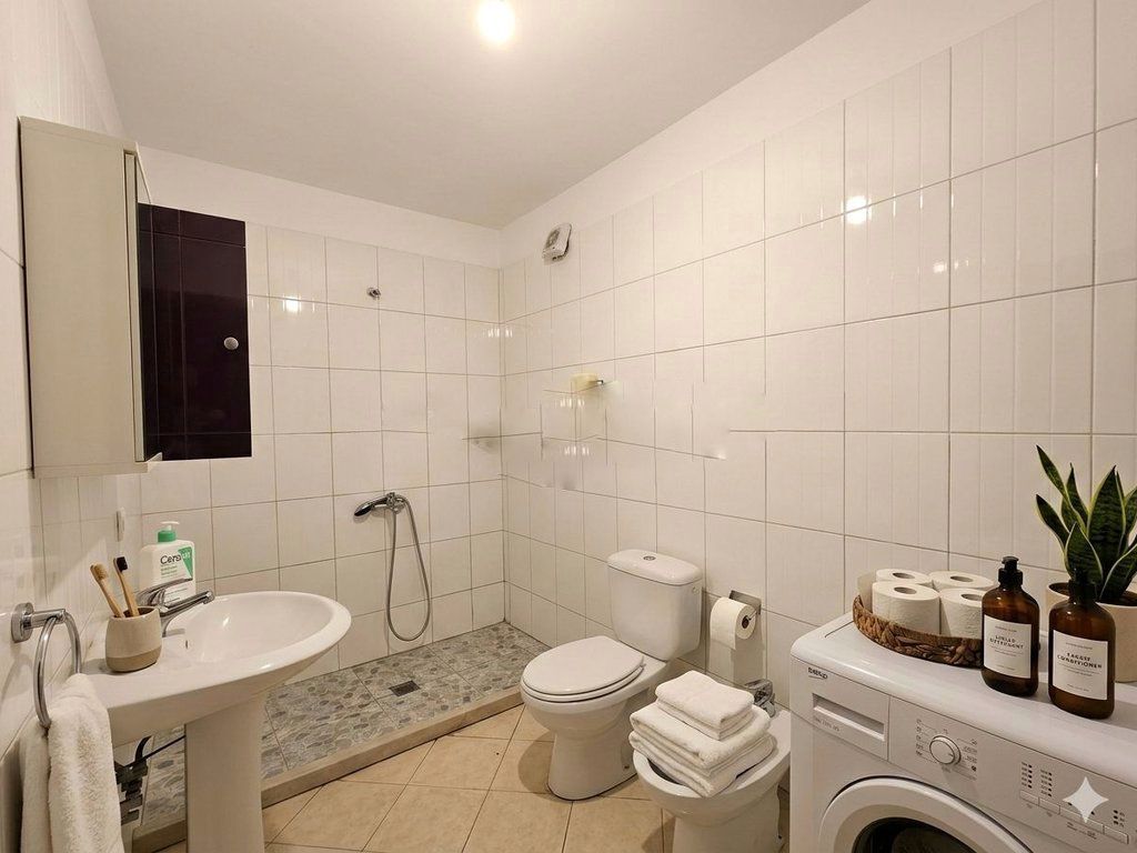 YZBERISHT, SELLING APARTMENT 2+1+2 140,000 €