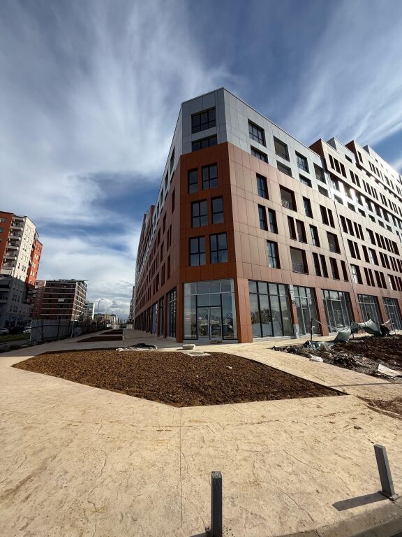 Jepet me qera apartament 1+1 prane Urban Gate Astir.