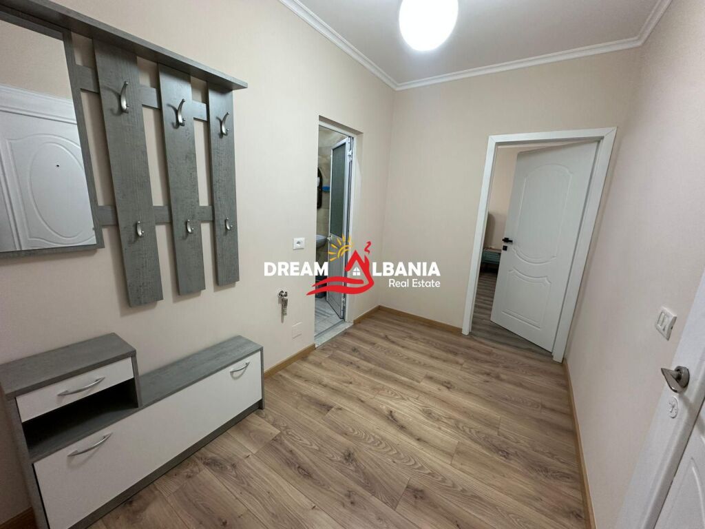 Shitet apartament 1+1 ne bulevardin Bajram Curri prane Deliorgjit (ID 4119467)