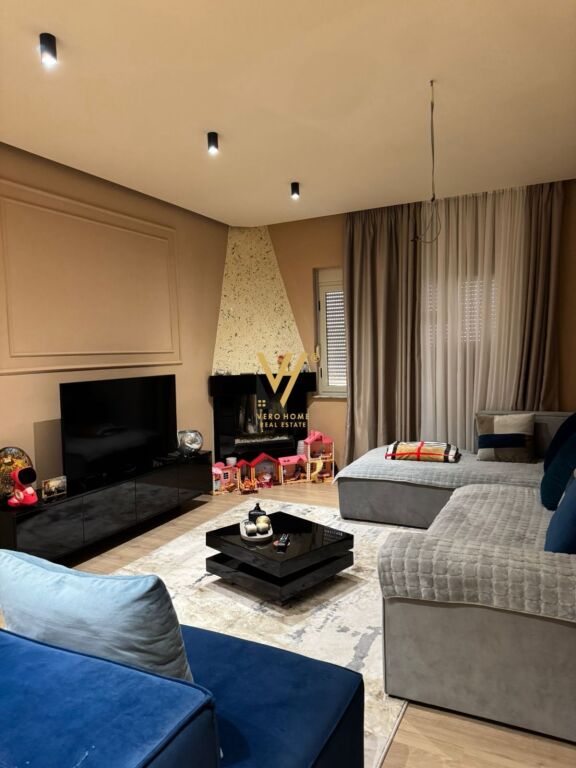 DUPLEX APARTMENT 3+2+3 FOR SALE AT 21 DHJETORI 400,000 EURO
