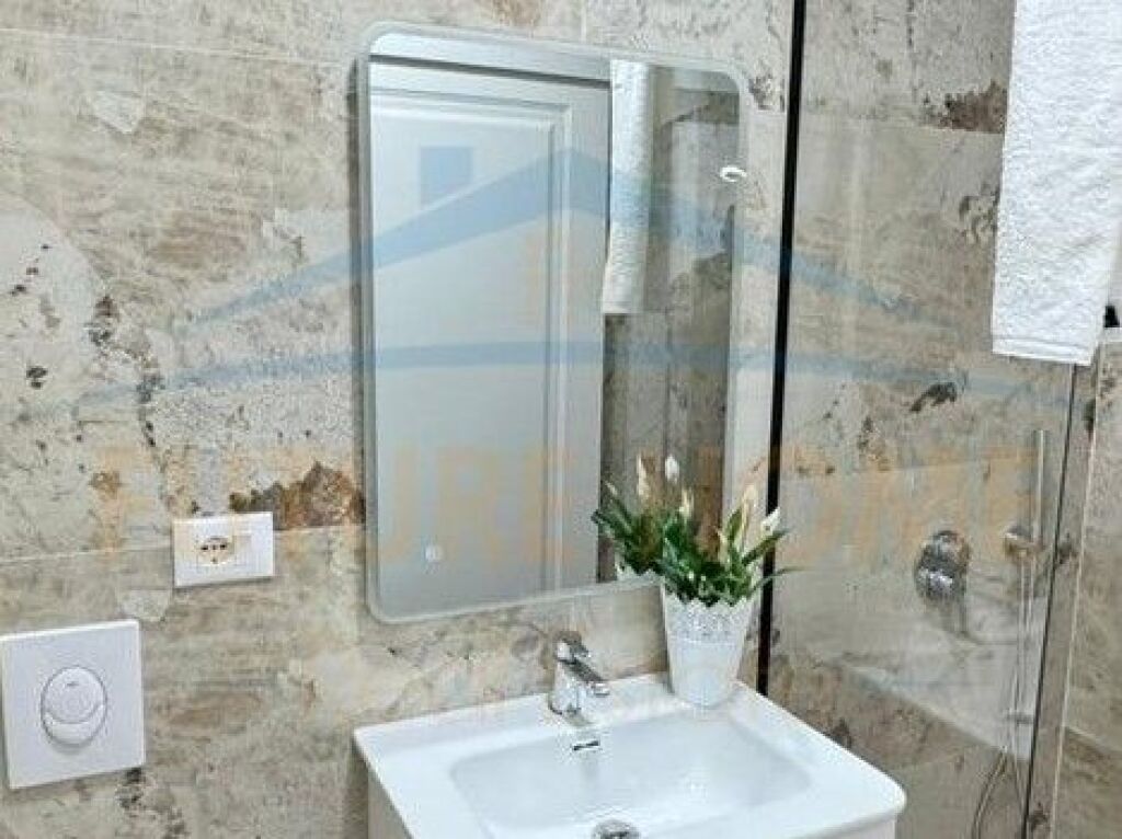 Qira, Apartament 2+1+2, Ambasador 3