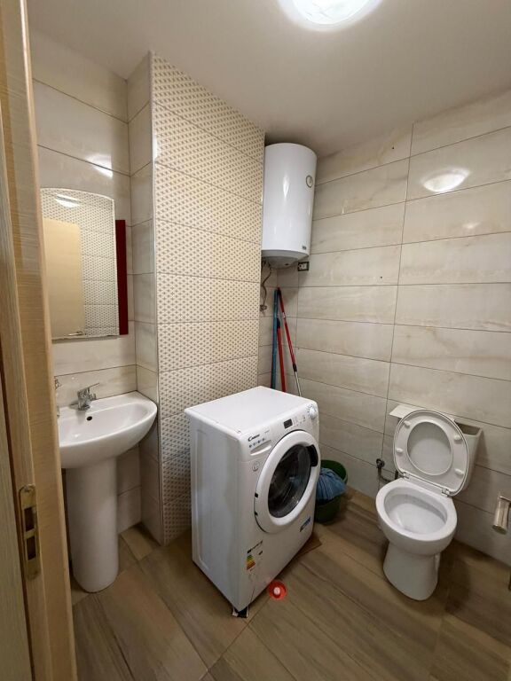 🏡 Apartament me Qira 🛏️ 2+1+2 📍 Pranë Kopshti Zoologjik i Tiranës💶 720€ / muaj