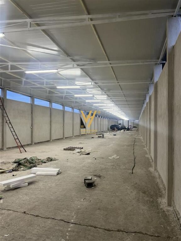 JEPET KAPANON 800 M2 ME QERA TE QTU 2.000 EURO