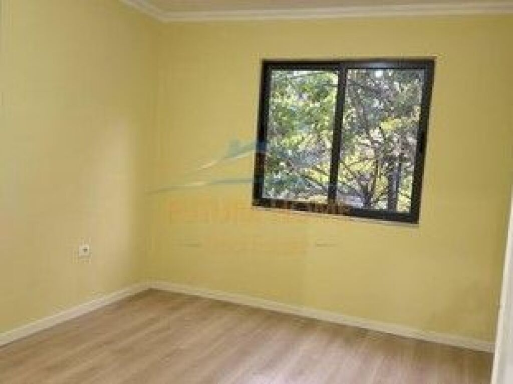 Shitet apartament 1+1 ,Shkolla Bajram Curri, Tirane