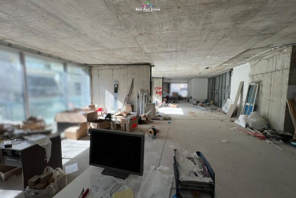 Ufficio in Affitto a Bllok (ID BZ2836) Tirana