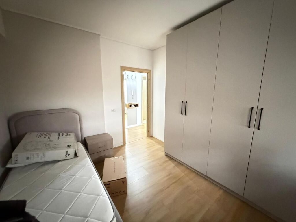 🏡 Apartament me Qira 🛏️ 2+1+2 📍 Pranë Kopshti Zoologjik i Tiranës💶 720€ / muaj