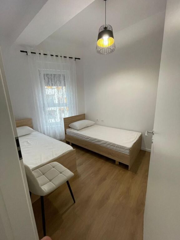 Appartamento 2+1 in affitto a Kadiu in Ali Demi.