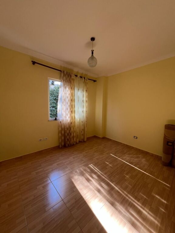 In vendita, Appartamento 2+1, Fresk, Tirana