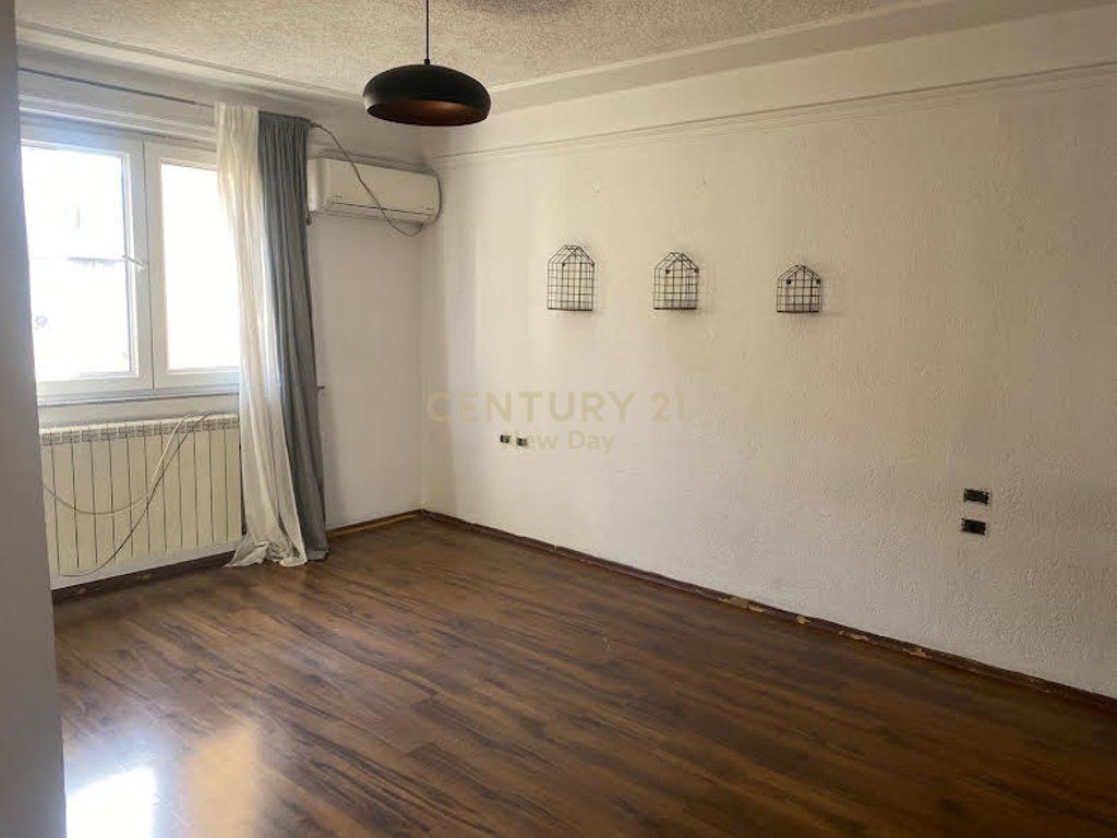 SUPER DEAL, DUPLEX 2+1+2 FOR RENT NEAR ZOGU I ZI!!!