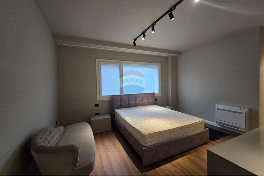 Apartment 3+1 for sale in Long Hill