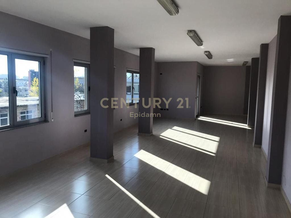 OBJECT + PREMISES FOR RENT IN SHKOZET! 2,300 € /Month