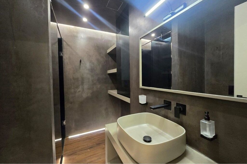 We are selling a 3+1 apartment at Long Hill residence near TEG.
