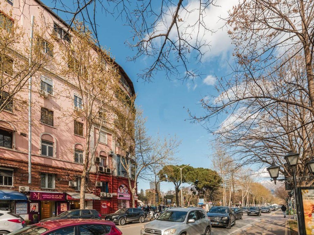 Shallvaret! Apartment 2+1 for Rent | Joni Peçi Store!