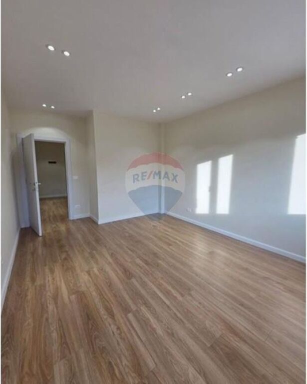 Apartament 1+1 tek Kristal Center