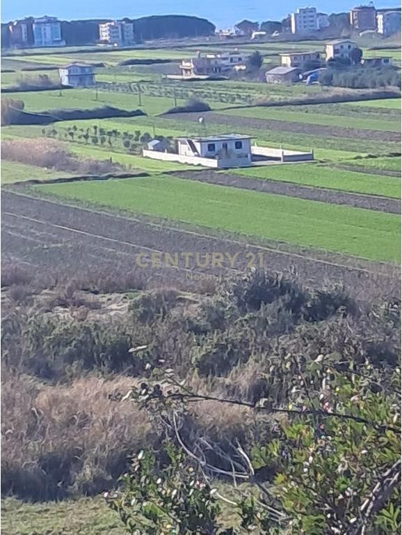 Land for Sale in Spille – 5,930 m² 180,000 €
