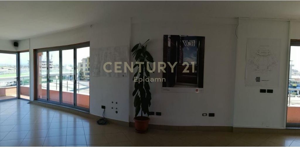 OBJECT + PREMISES FOR RENT IN SHKOZET! 2,300 € /Month