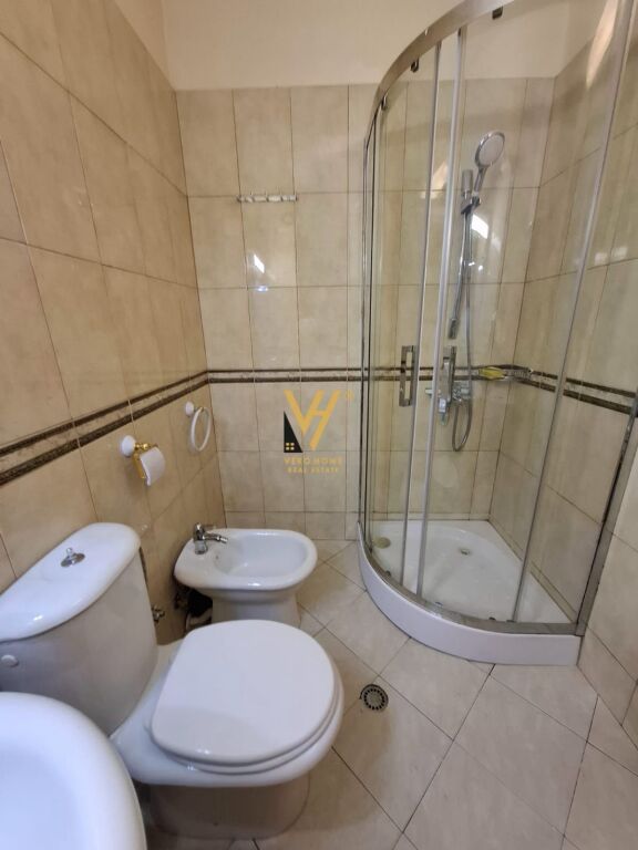 JEPET APARTAMENT 1+1 ME QIRA TE KOPSHTI ZOOLOGJIK 63.000 LEKE