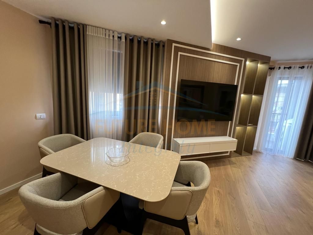Apartment 2+1+2+parking space for sale Durres Street