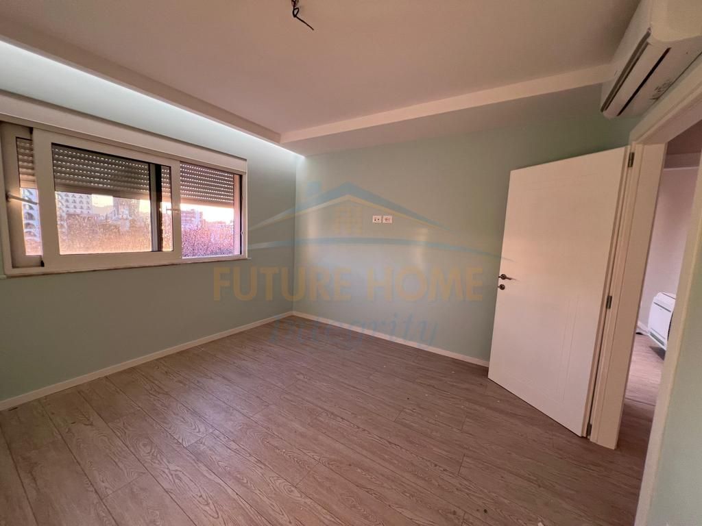 In affitto, Appartamento 3+1 per Uffici, Centro, Tirana.