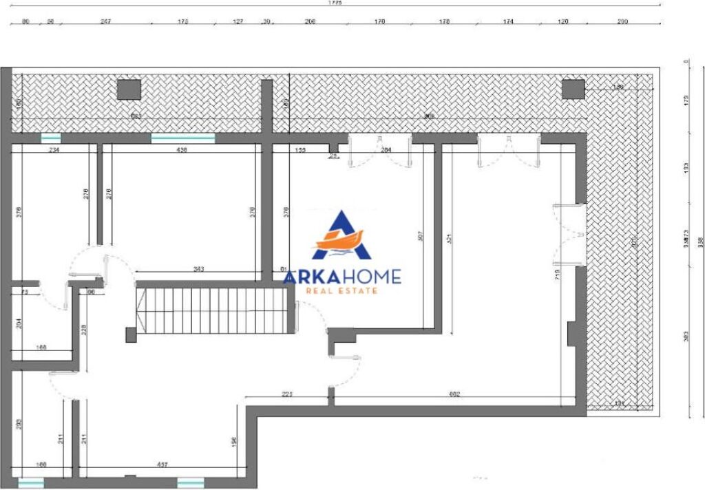 JEPETN 2 AMBIENTE ME QERA 400M2 "MBIKALIMI I RI LINZ" 2500 EURO