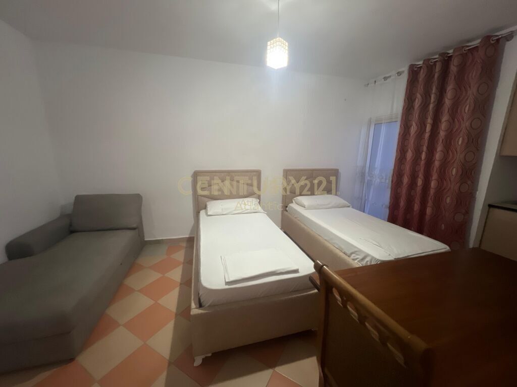 HOTEL ME QIRA TEK SHKEMBI I KAVAJES