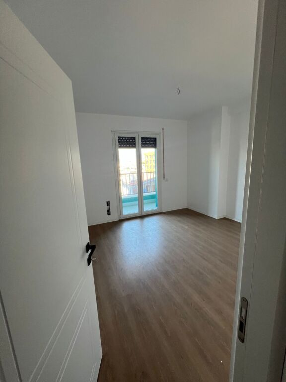 Apartament ne shitje 1+1