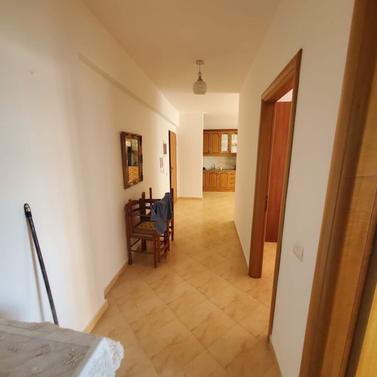 Appartamento 2+1 a Lungomare, Vlore