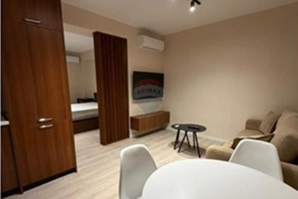 Apartament 2+1 me Qira Rruga Kongresi i Manastirit, Tiranë