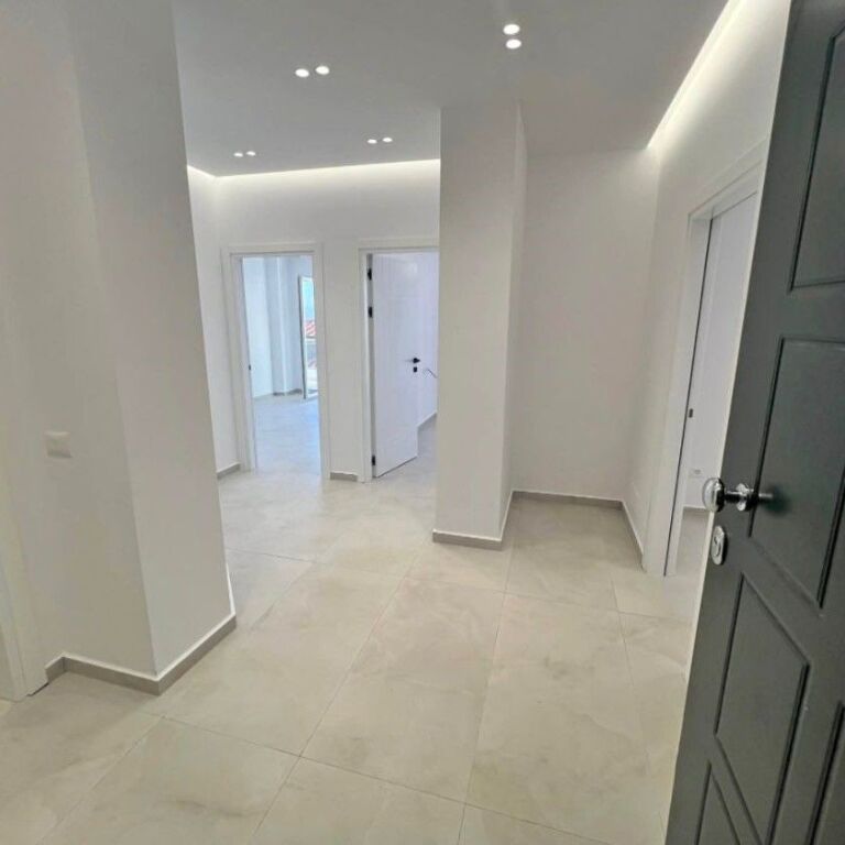 🏡 Vendesi Appartamento 2+1+2 Bagni – Fresk ✨