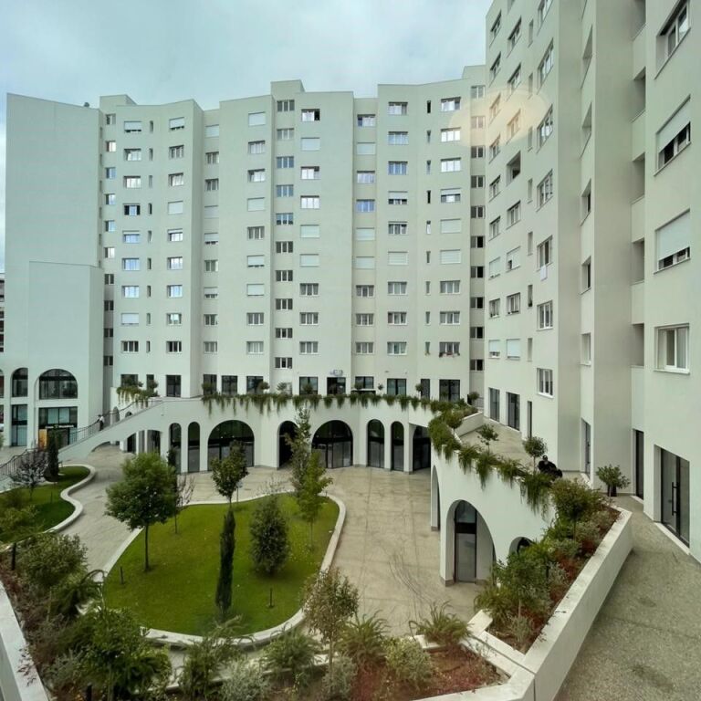 🏢 Apartament 2+1 qira te River Residence