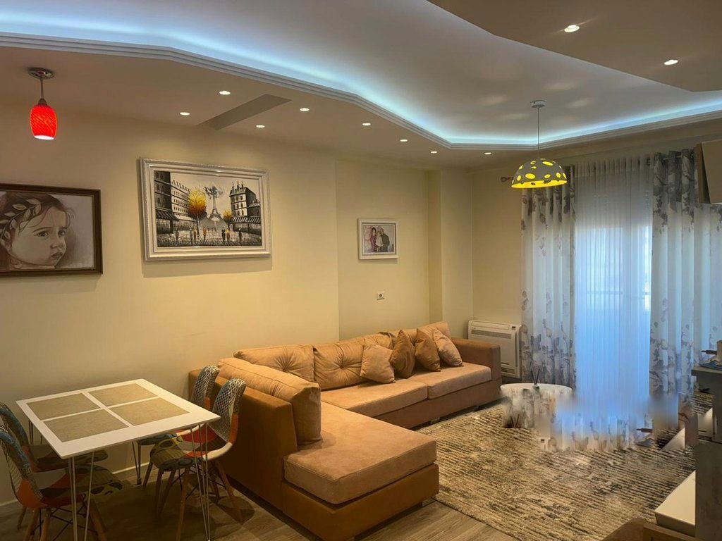 KOMUNA E PARISIT, SHITET APARTAMENT 1+1 215,000 €