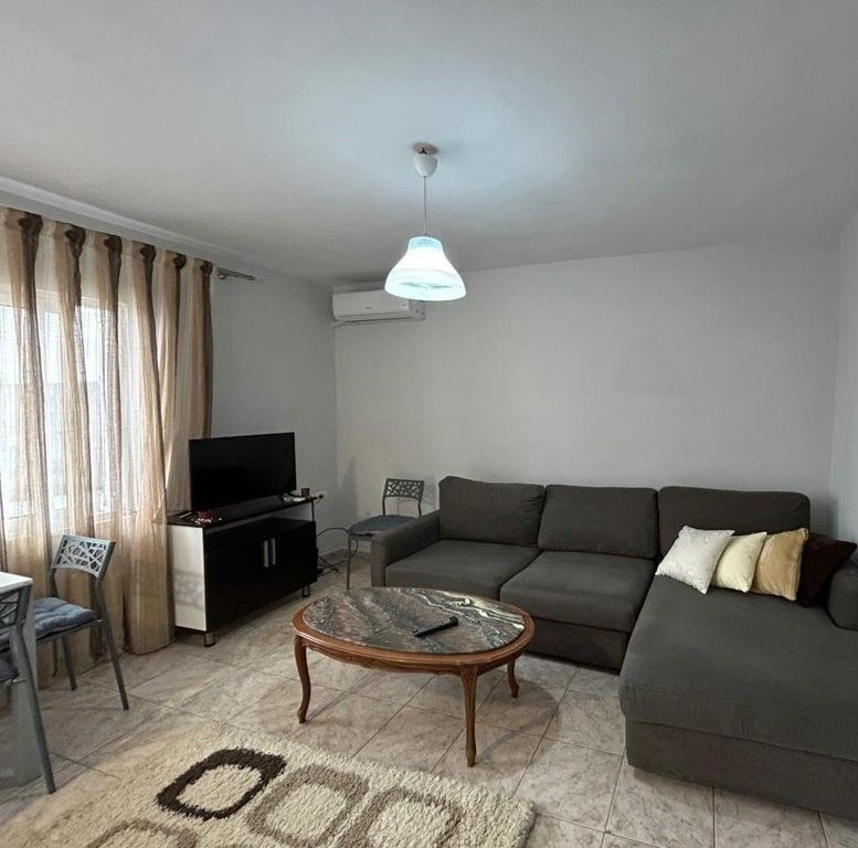 FOR RENT 1+1 APARTMENT NEAR THE MOSQUE CLOSE TO THE TABAKËVE BRIDGE