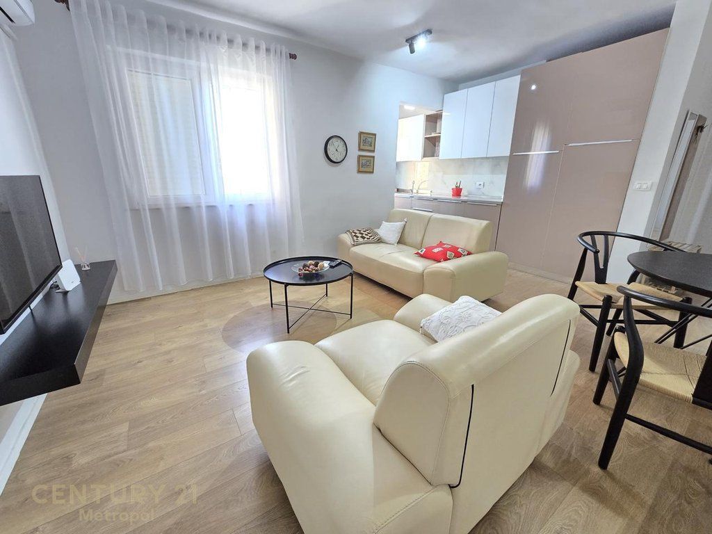 Apartament 1+1 Me Qira tek Shkolla e Baletit, Tiranë 600 € /Muaj