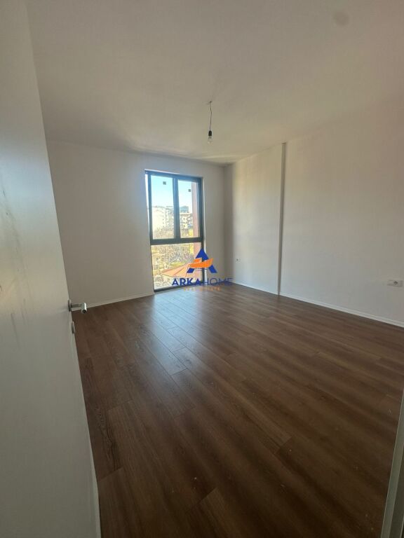 FOR RENT SPACE – IDEAL FOR OFFICE " KAVAJES STREET " 1000 EURO