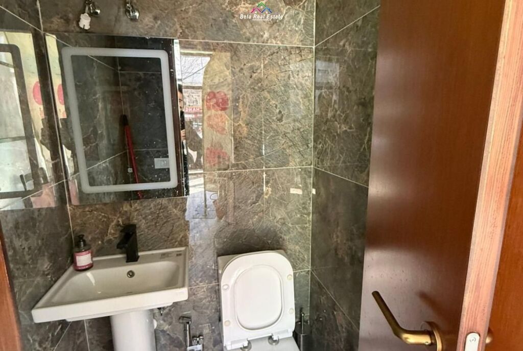 Dyqan Me Qera Tek Rruga Bardhyl ( ID BD21806 ) Tirane