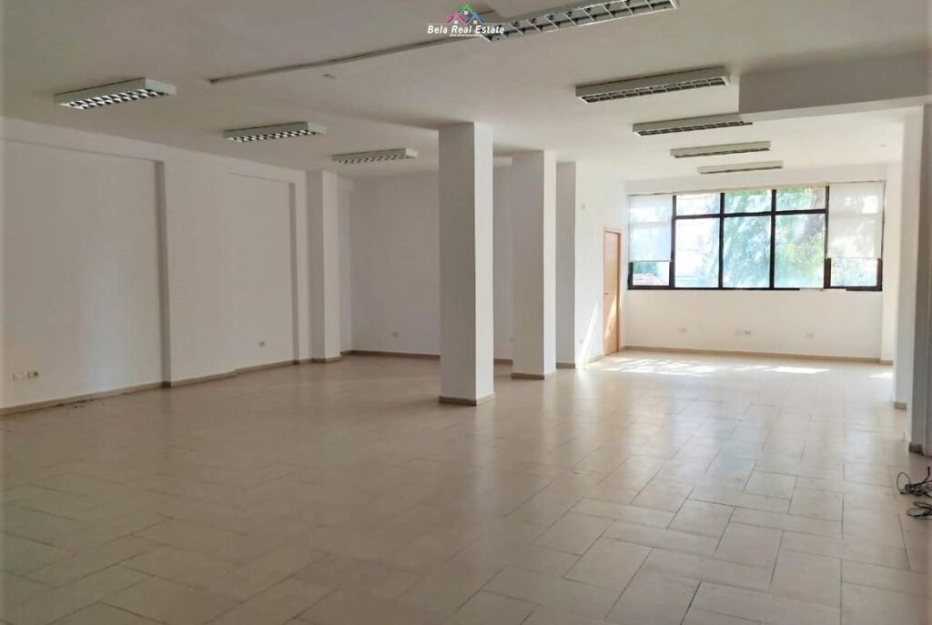 Ufficio In Affitto In Via Elbasan (ID BZ2296) Tirana.